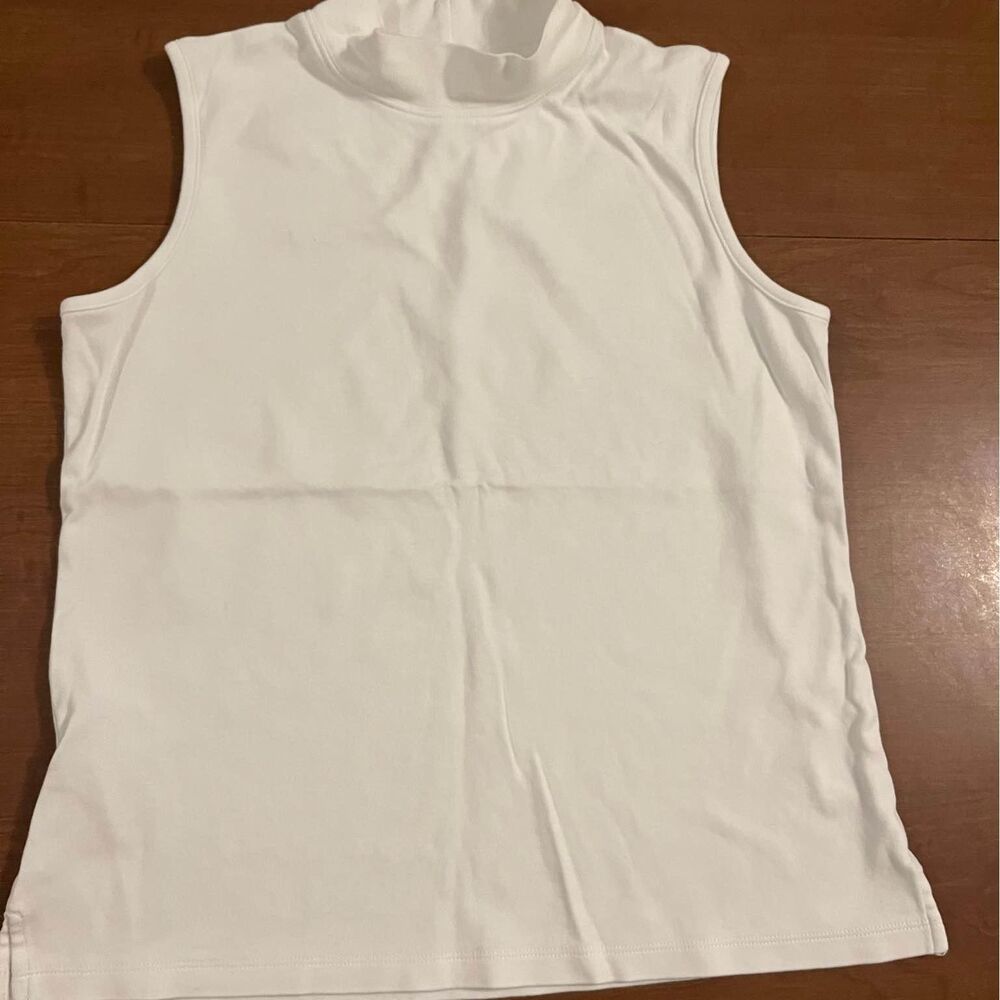 the tog shop sleeveless shirt size small